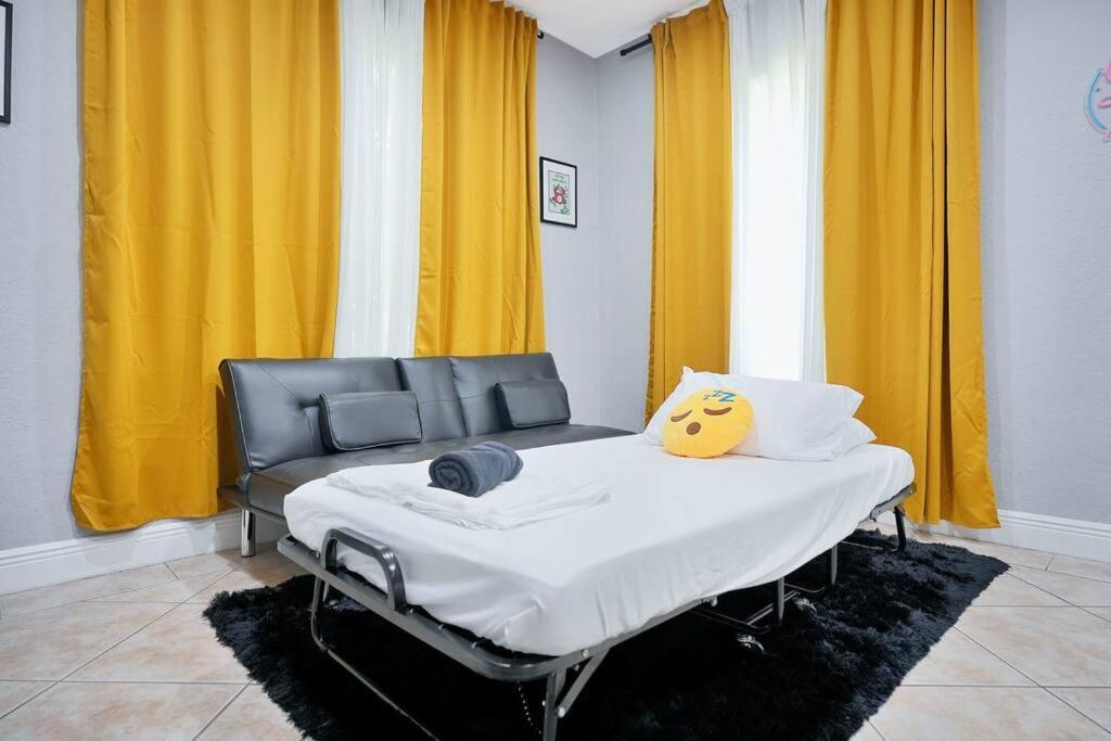 Escape Gameroom, Bar, Bbq, Spacious,King Bed, All Luxury Mattresses, Near Beach, 6 Blocks Away From Bars, Nite Clubs, Res, Shops Miami Exterior foto